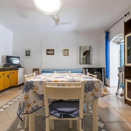 Pescettibobba C Holiday home Carloforte (Isola di San Pietro)